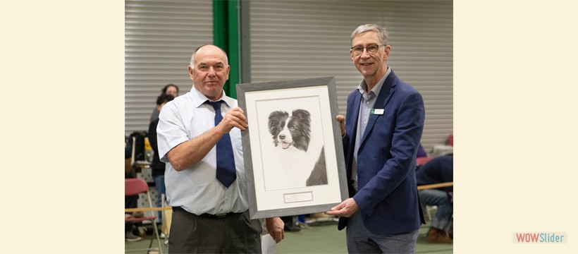 Presentation of breed record holder portrait to Ian Seath, RKC Chair